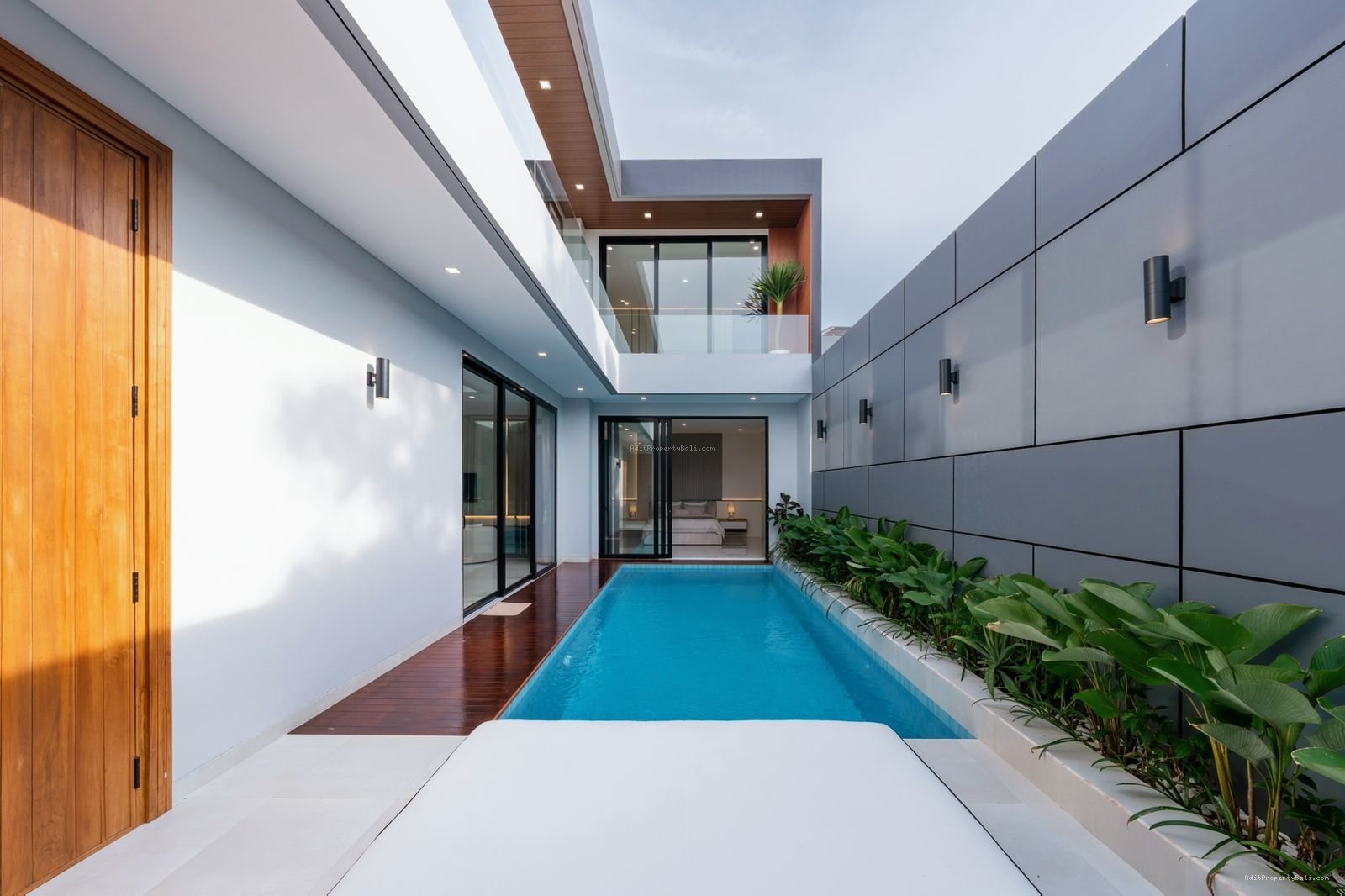 Villa Mewah Modern Minimalis Berawa Canggu Bali