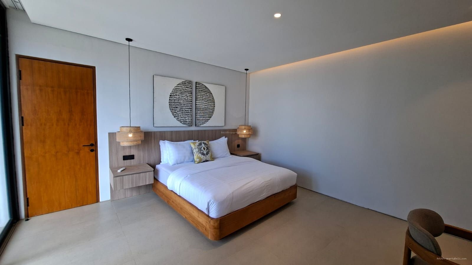 Villa baru Bale mansion kuta bali