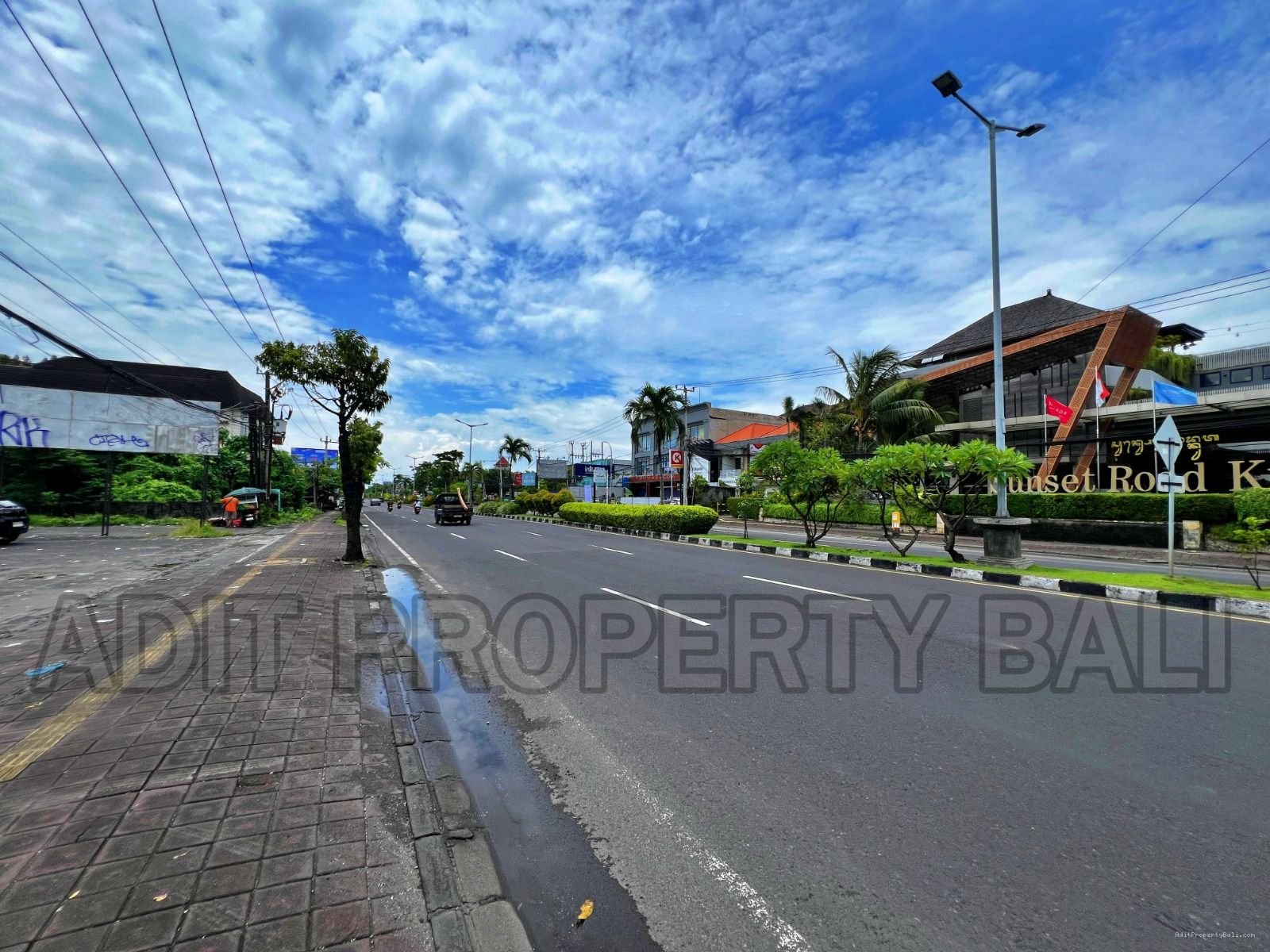 Tanah Raya Sunset Road Seminyak badung