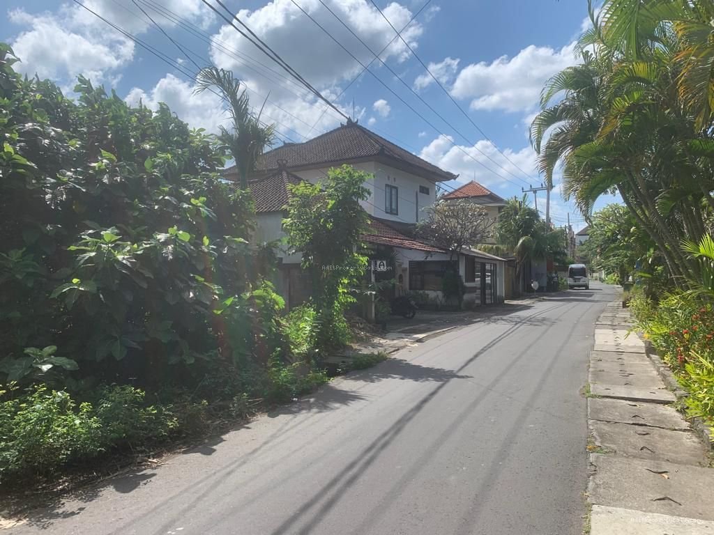 Tanah Premium Cendrawasih Petitenget Seminyak Badung