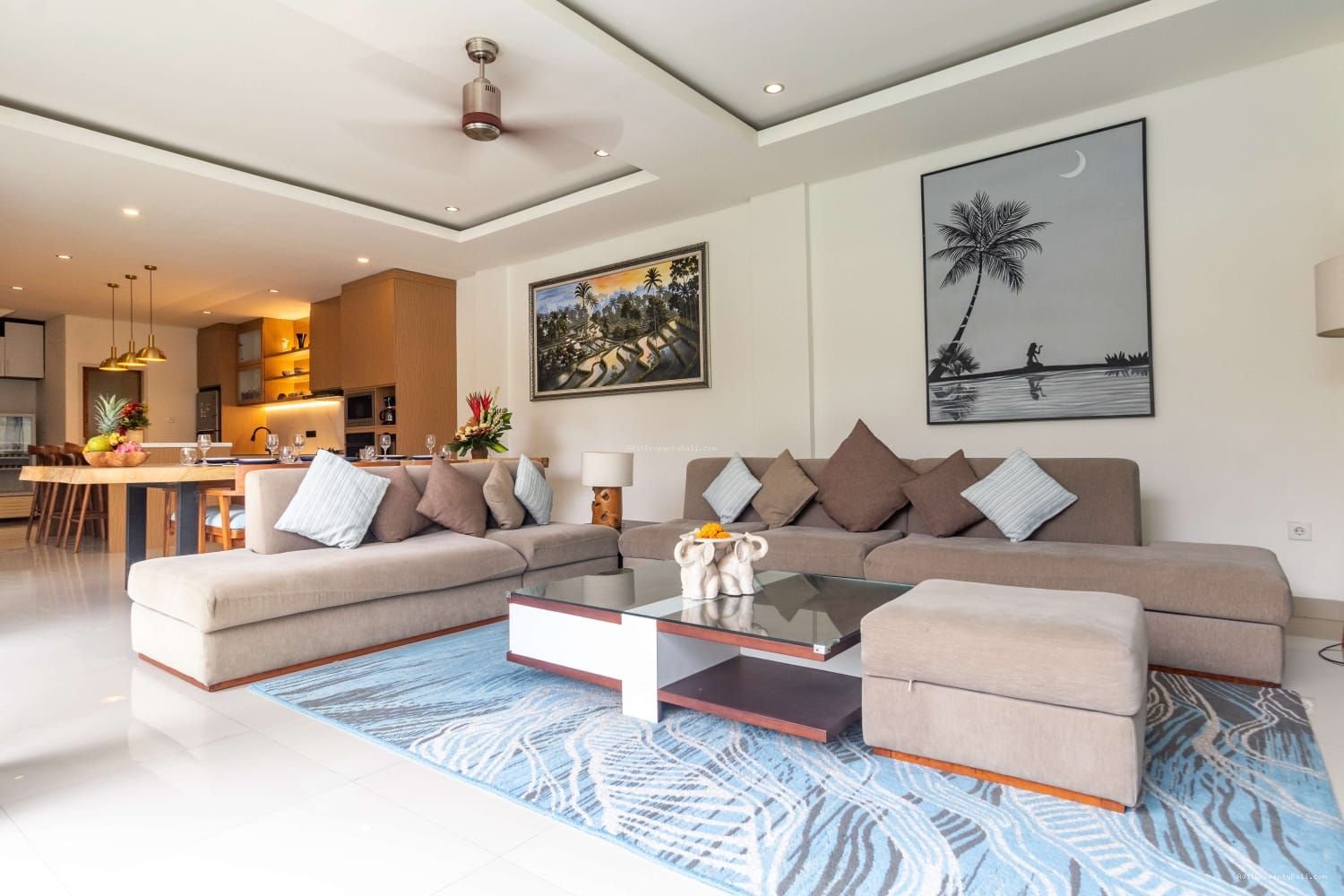 Villa Tumbak Bayuh Pererenan Badung Bali