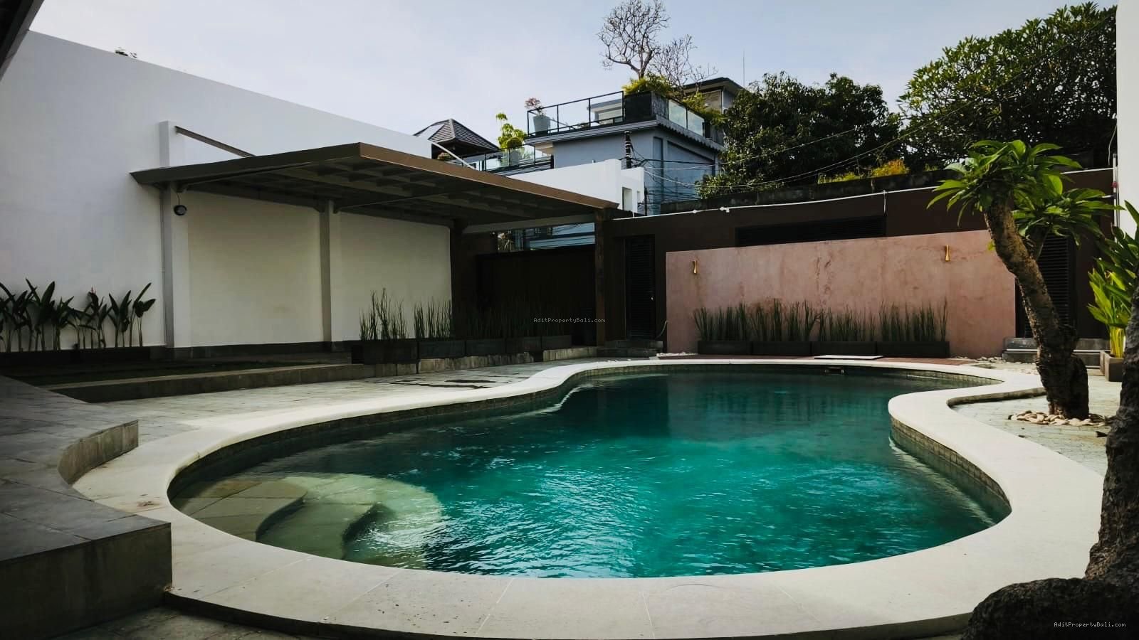 Villa Modern Style Taman Sari Kerobokan Badung