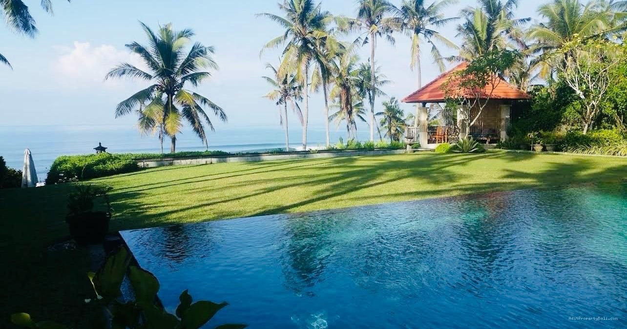 Villa beach front pantai bonian tabanan