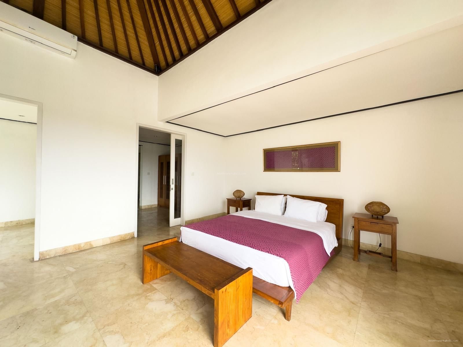 Villa Murah kayu tulang utara canggu