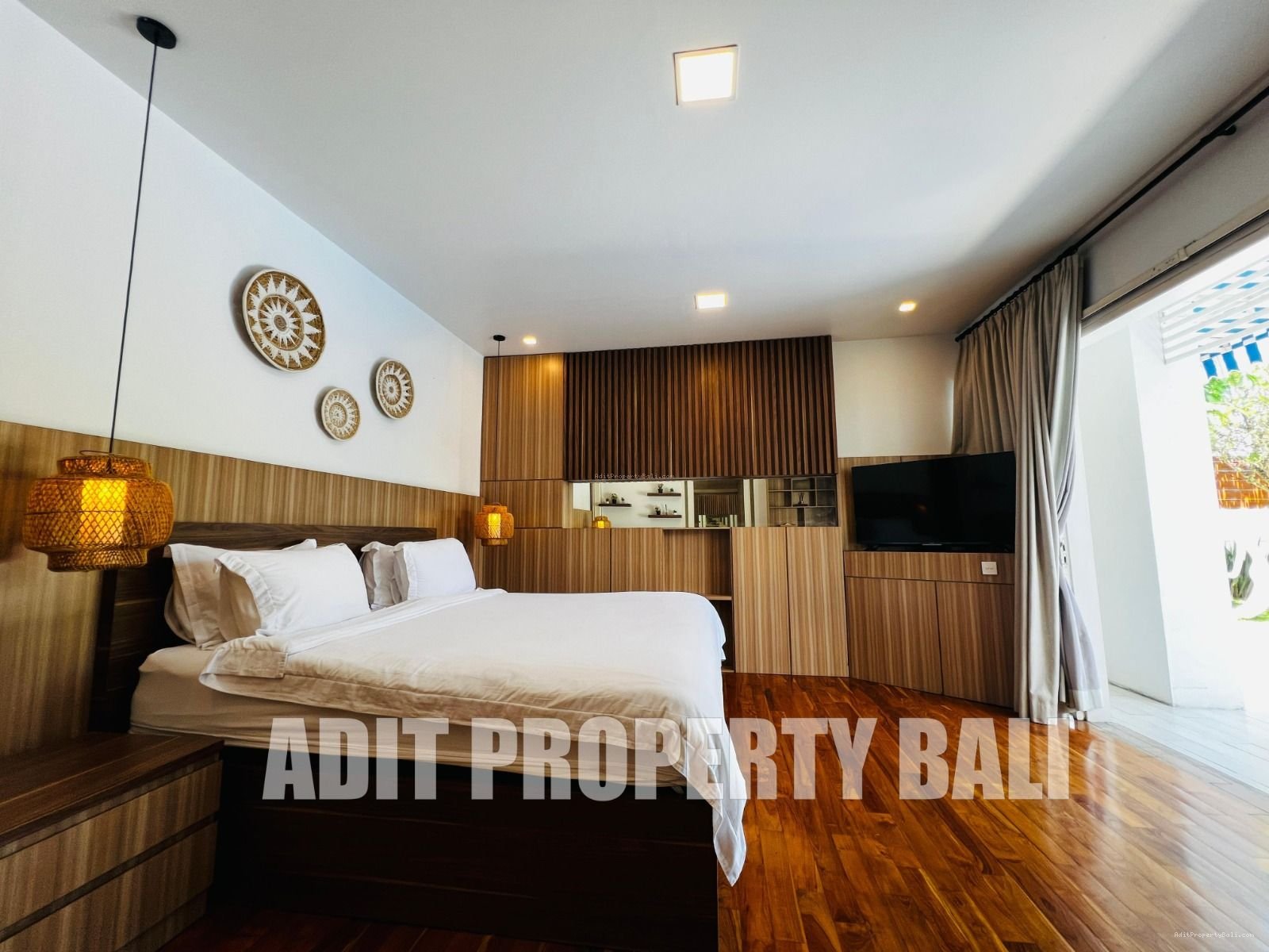 Villa modern bumbak umalas bali