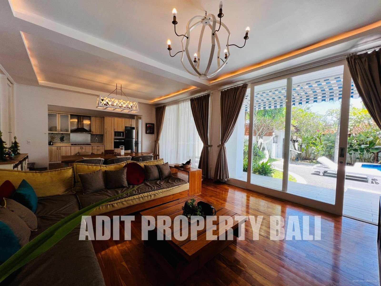 Villa modern bumbak umalas bali