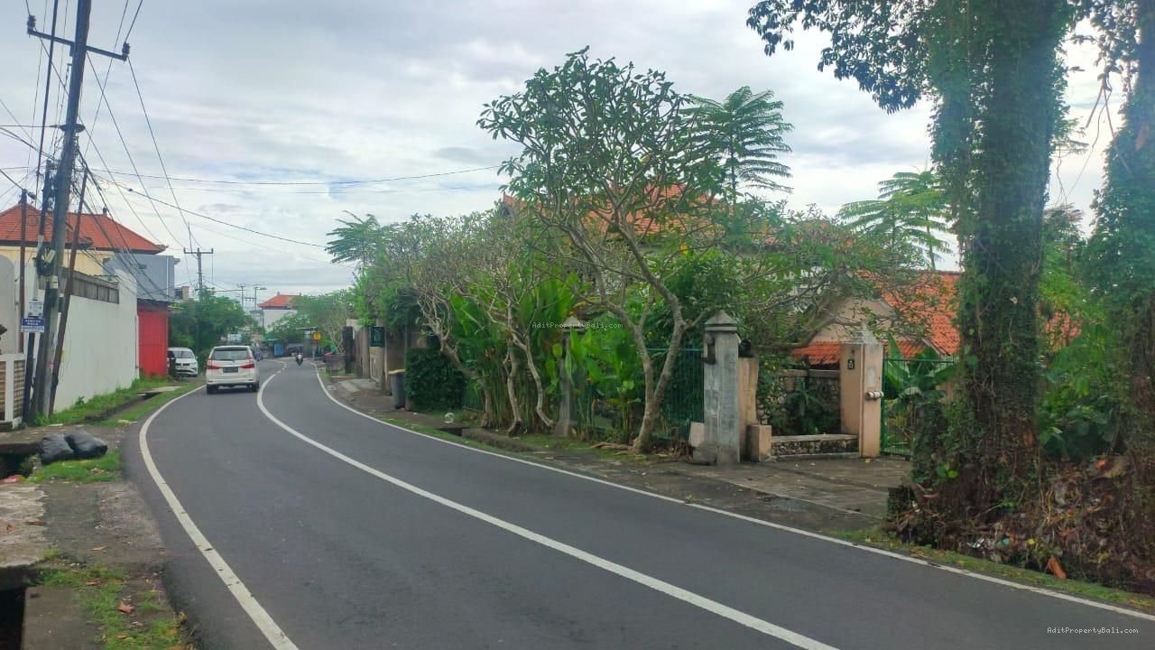 Tanah premium raya tumbak bayuh mengwi