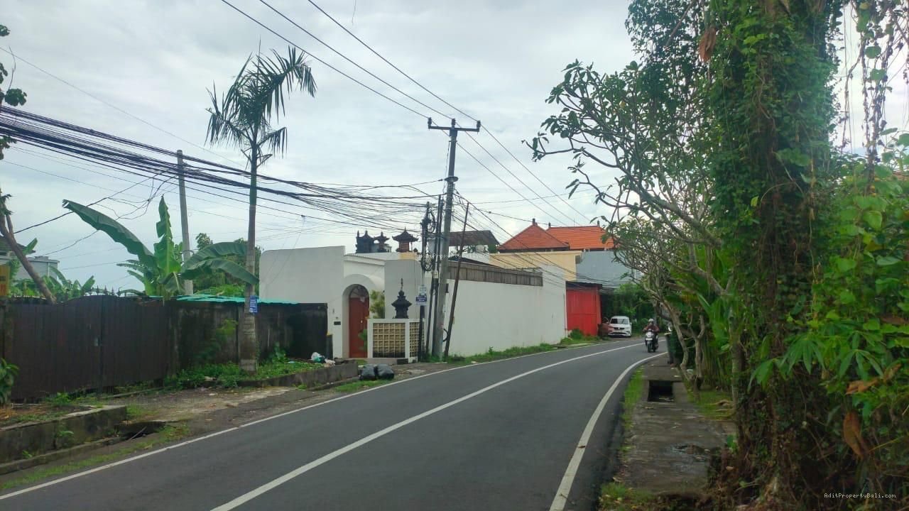 Tanah premium raya tumbak bayuh mengwi