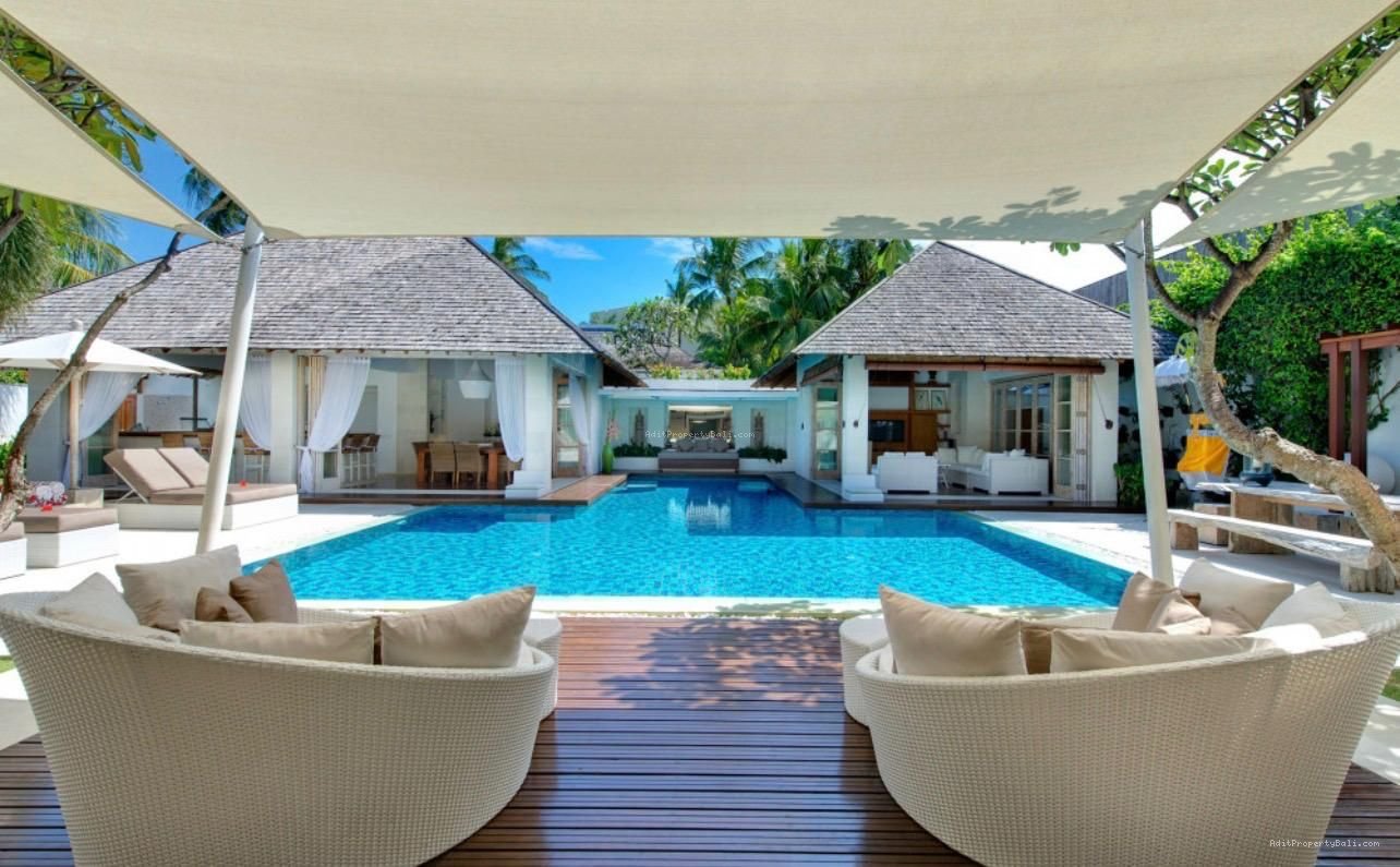 Villa Kayu Aya Seminyak Bali