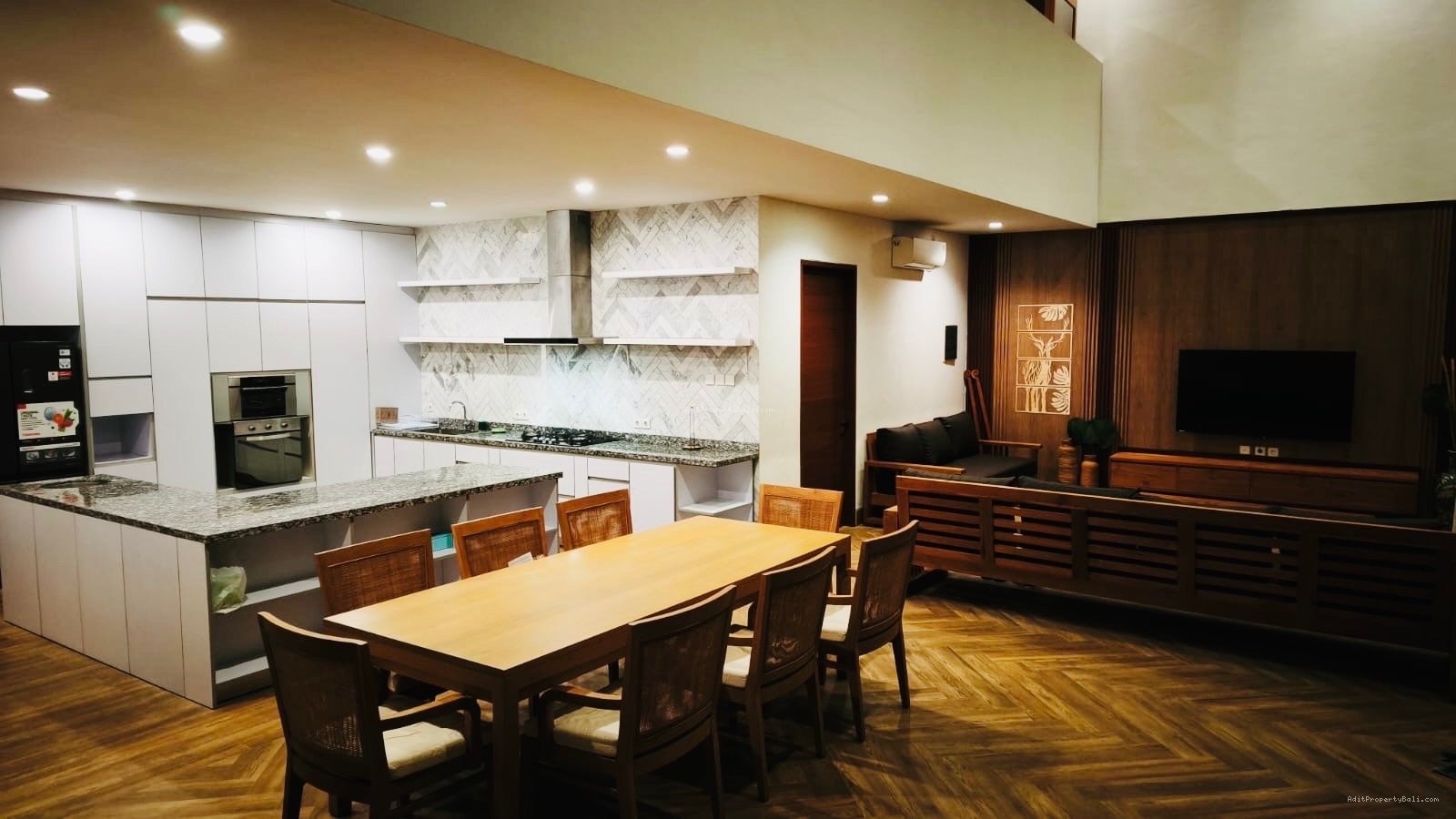 Villa Modern Style Taman Sari Kerobokan Badung