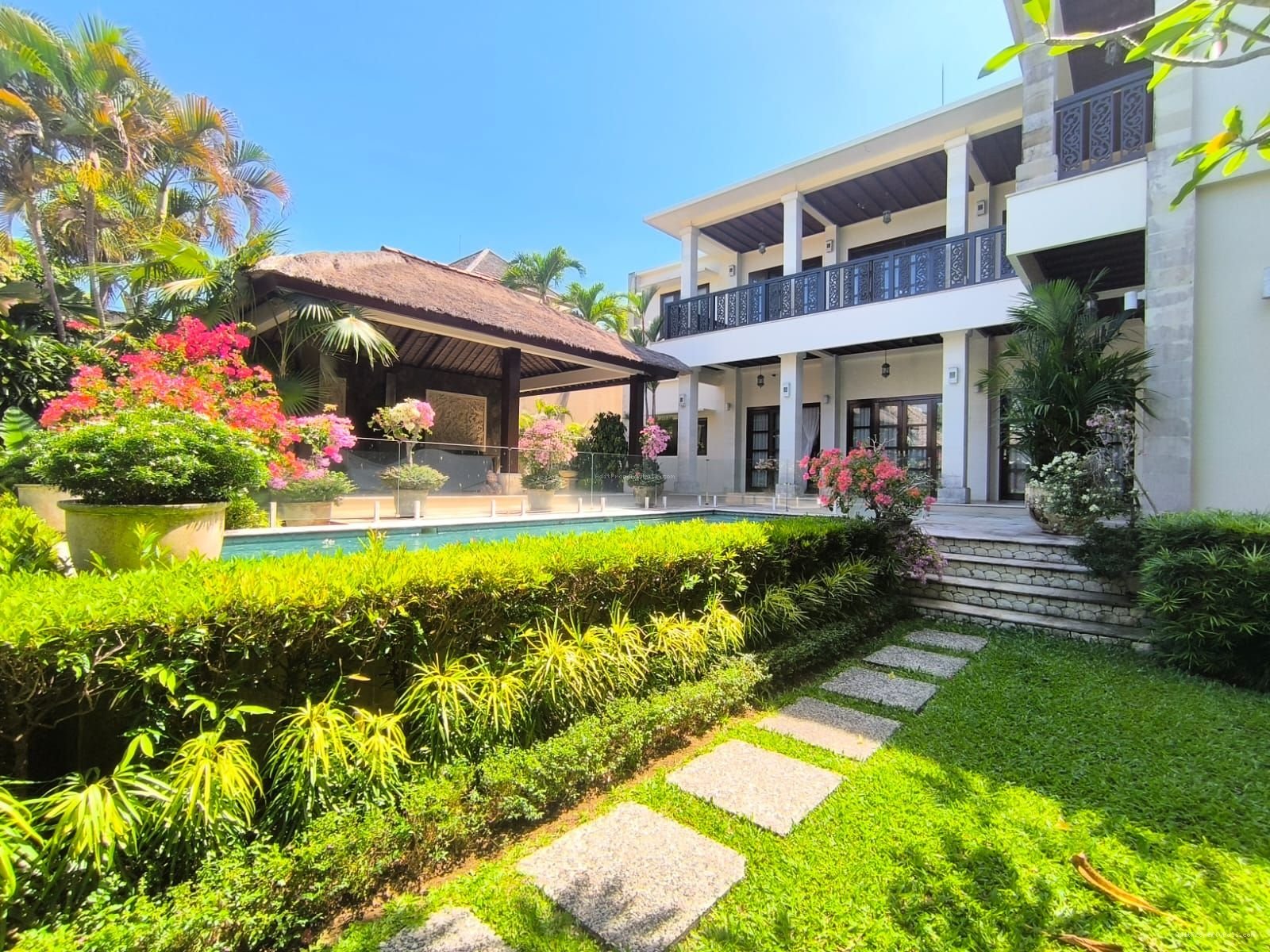 Villa Kencana Jimbaran Kuta Selatan
