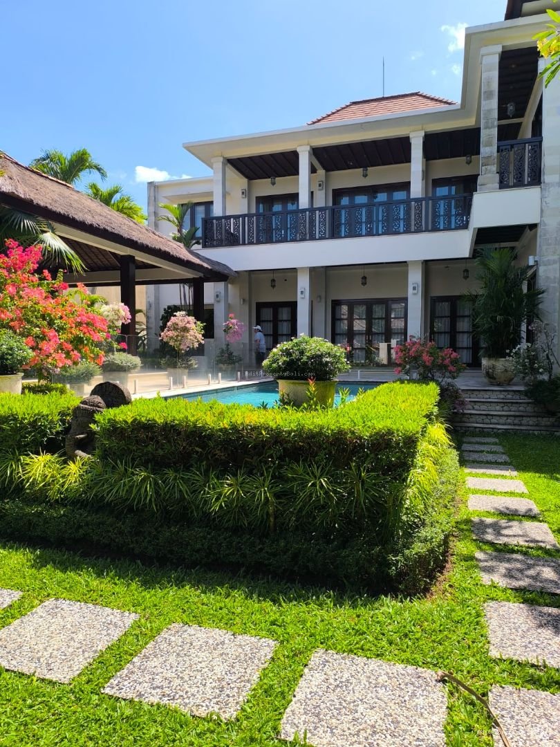 Villa Kencana Jimbaran Kuta Selatan