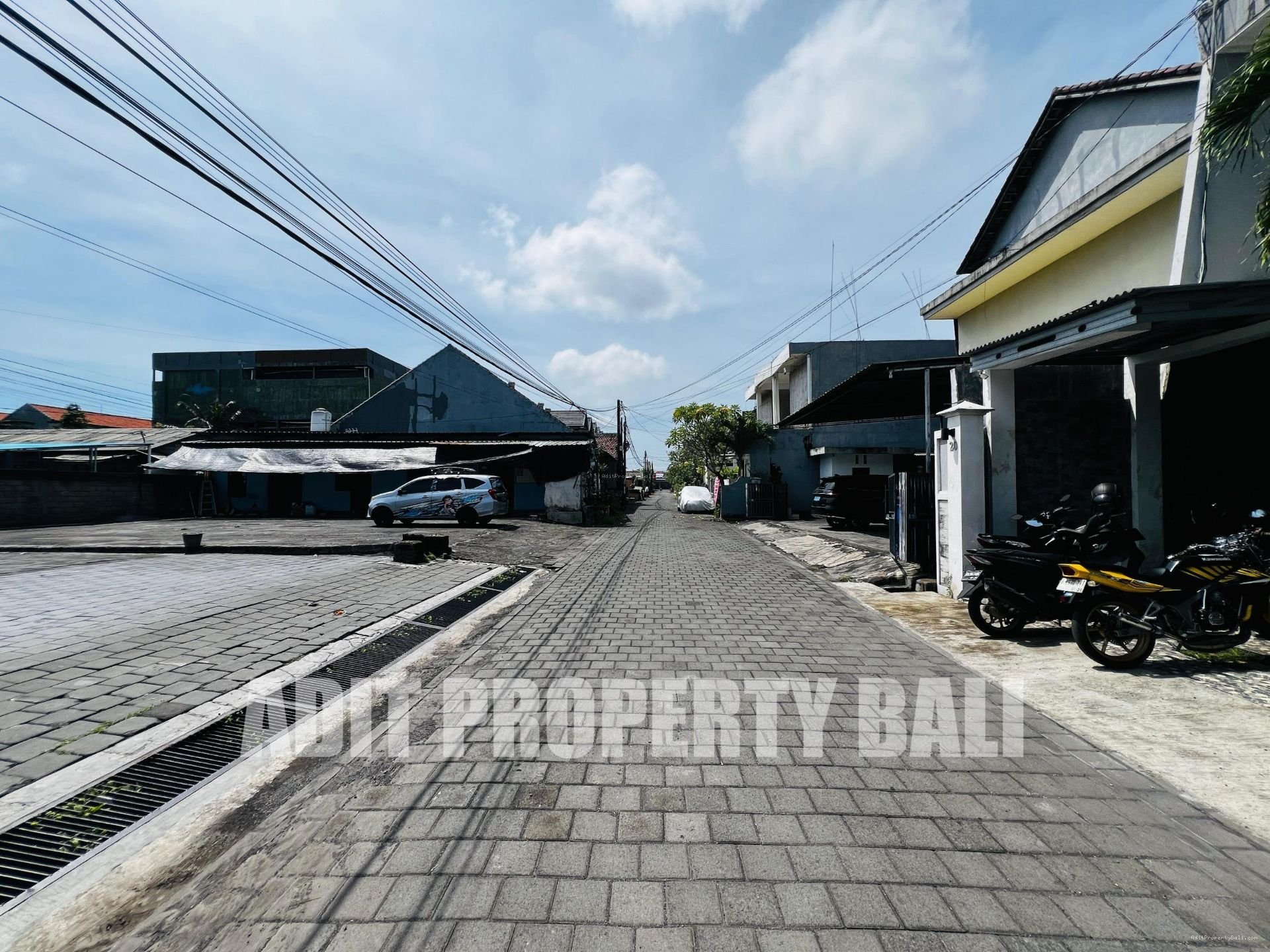 Kost Elit Gelogor Carik Denpasar