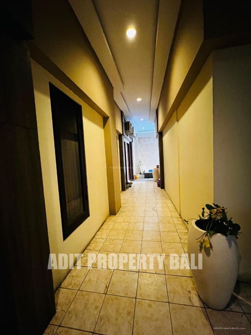 Kost Elit Gelogor Carik Denpasar