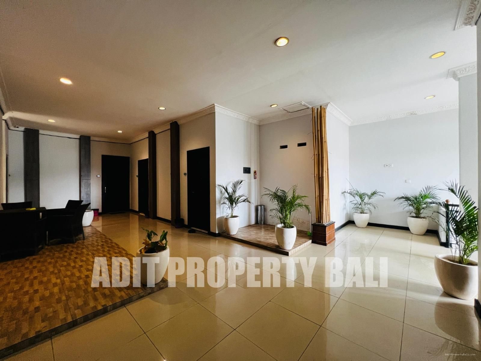 Kost Elit Gelogor Carik Denpasar
