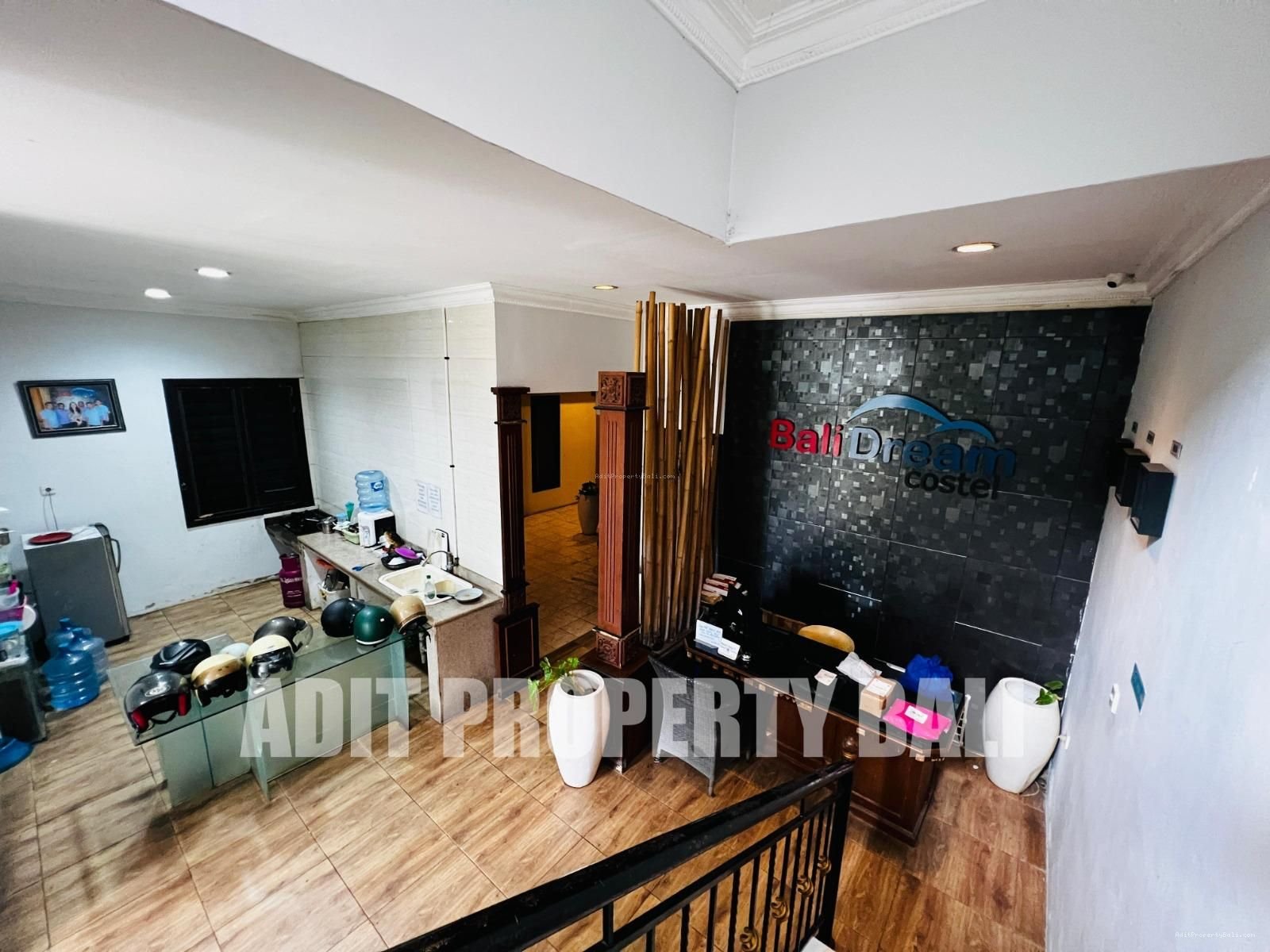 Kost Elit Gelogor Carik Denpasar