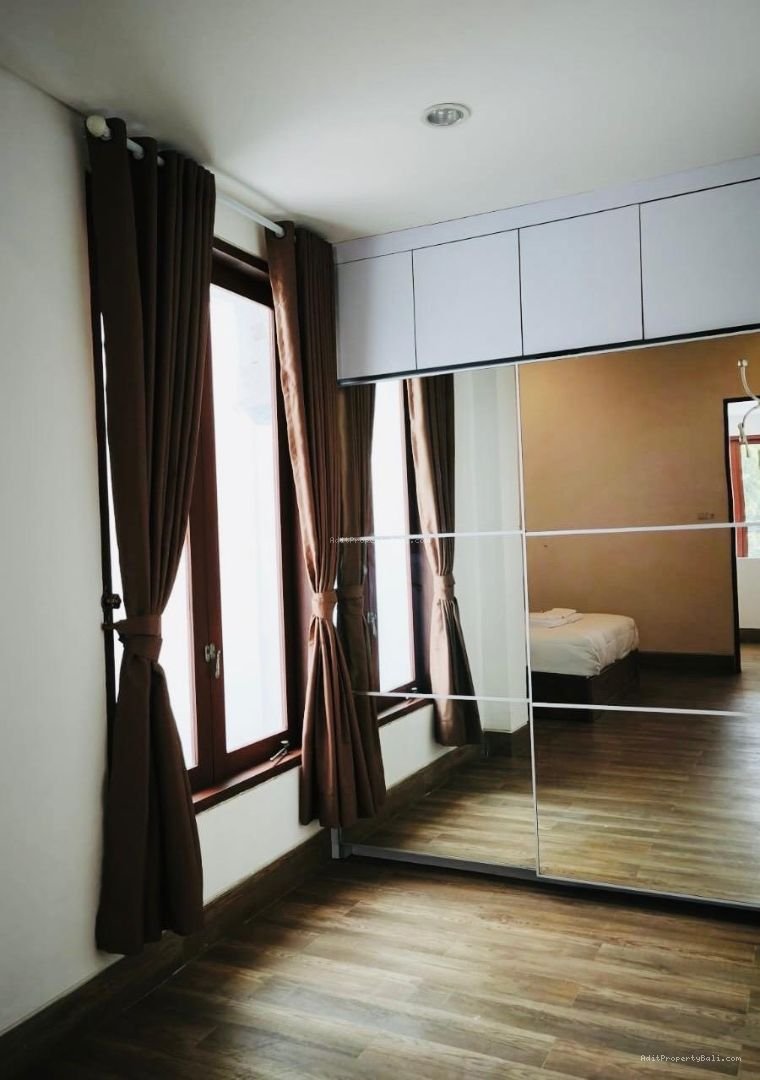 Villa Modern Taman Sari Kerobokan Badung