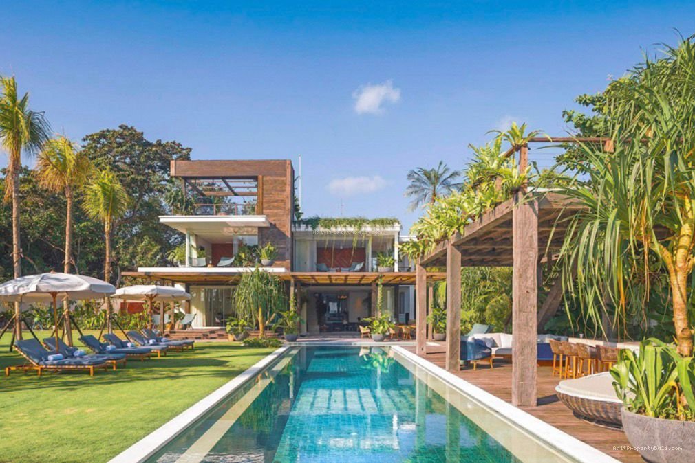 Villa luxury pantai seminyak bali