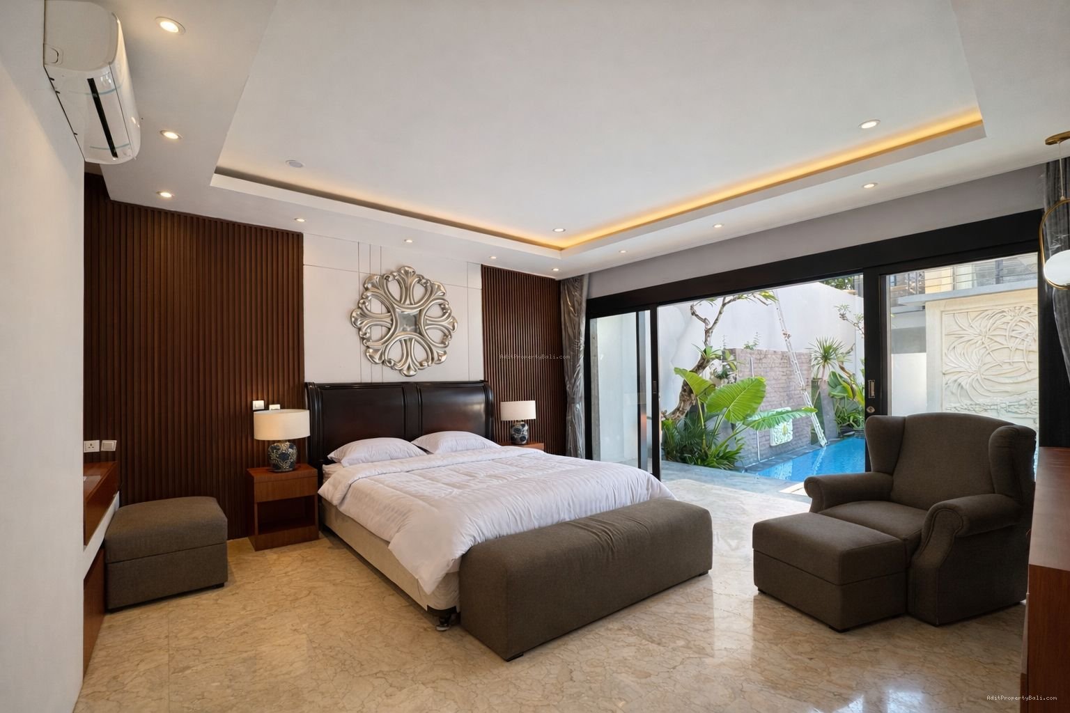 Villa Sunset Road Seminyak Bali