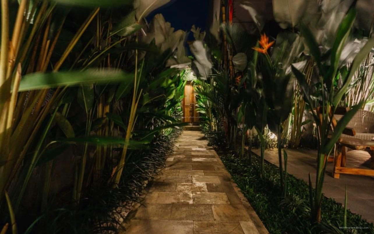 Villa tegal cupek kerobokan bali