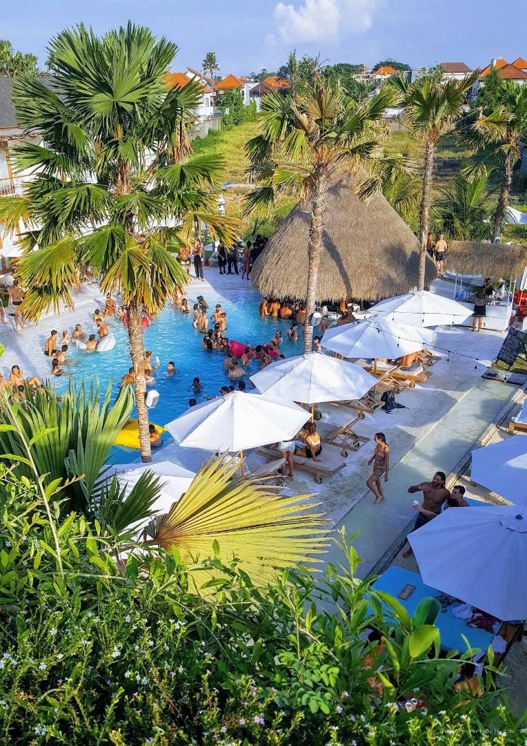 Hotel Pantai Batubolong Canggu Bali