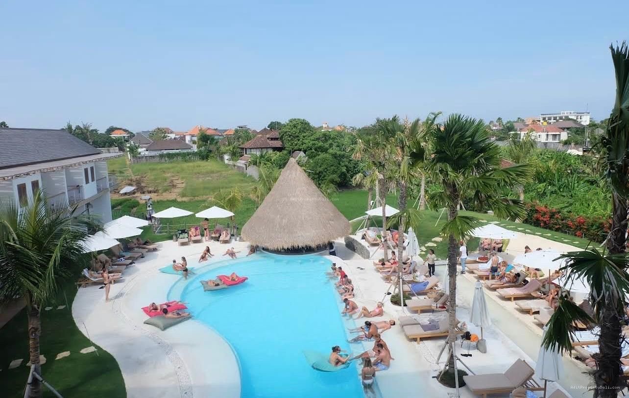 Hotel Pantai Batubolong Canggu Bali