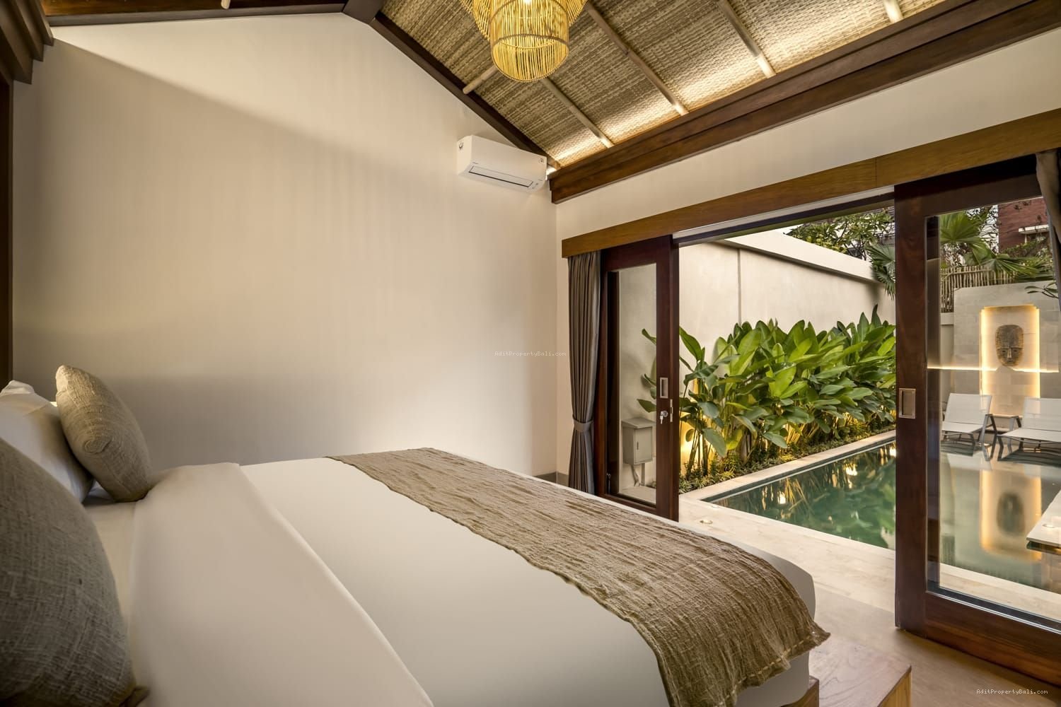 Modern Villa Kerobokan Badung Bali