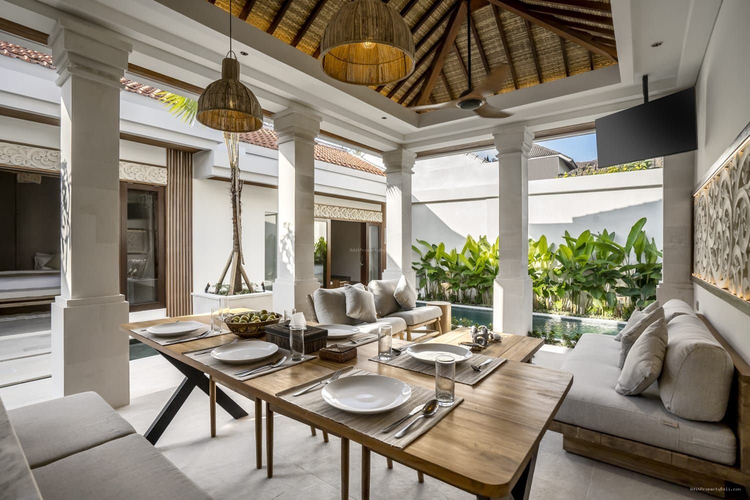 Modern Villa Kerobokan Badung Bali