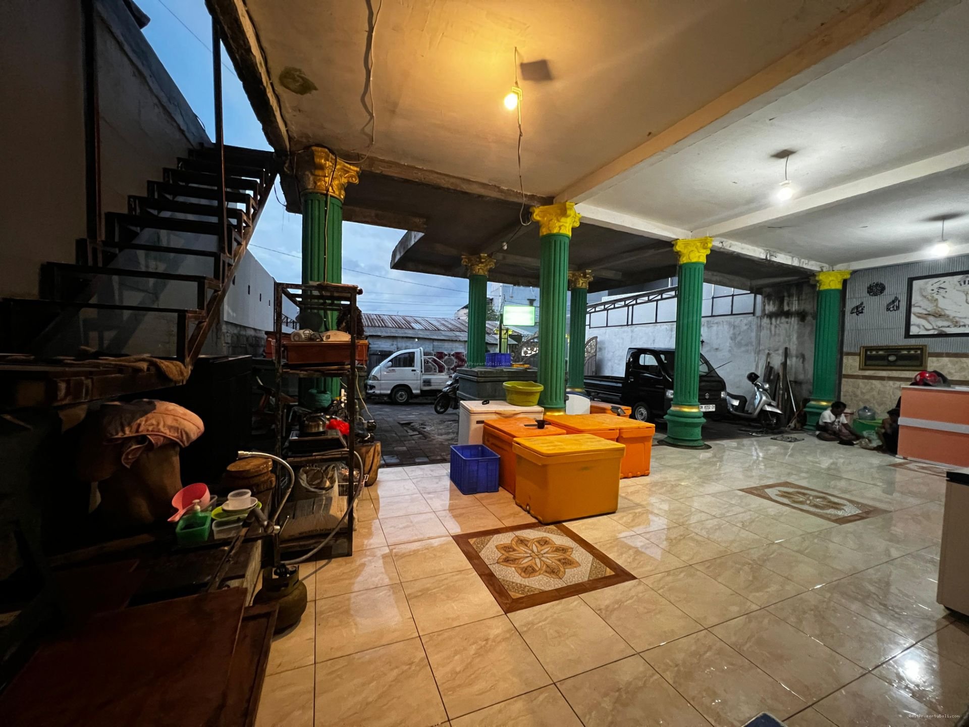 Rumah pura demak denpasar bali