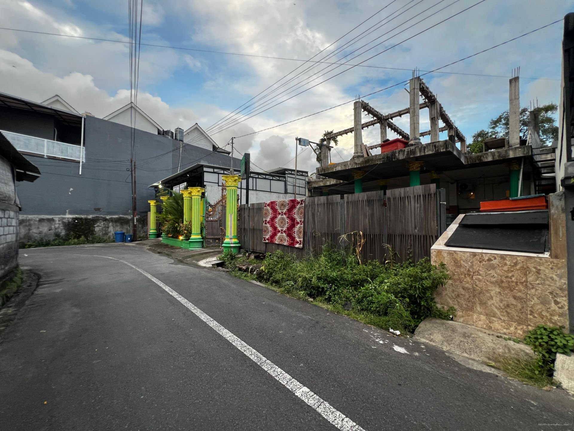 Rumah pura demak denpasar bali