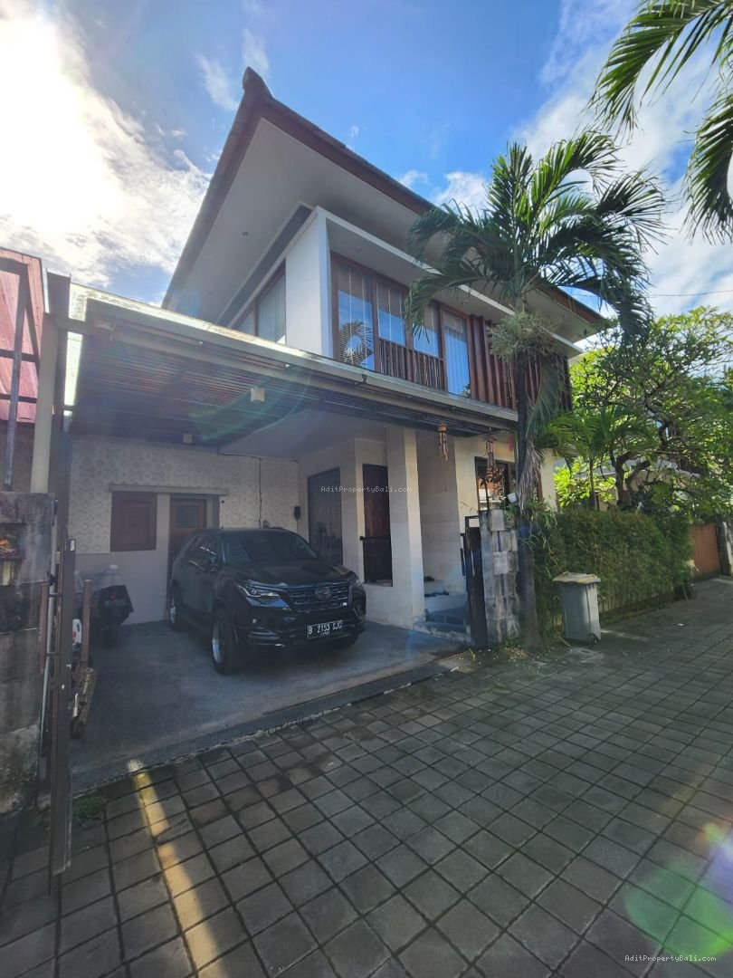Rumah tukad batanghari renon