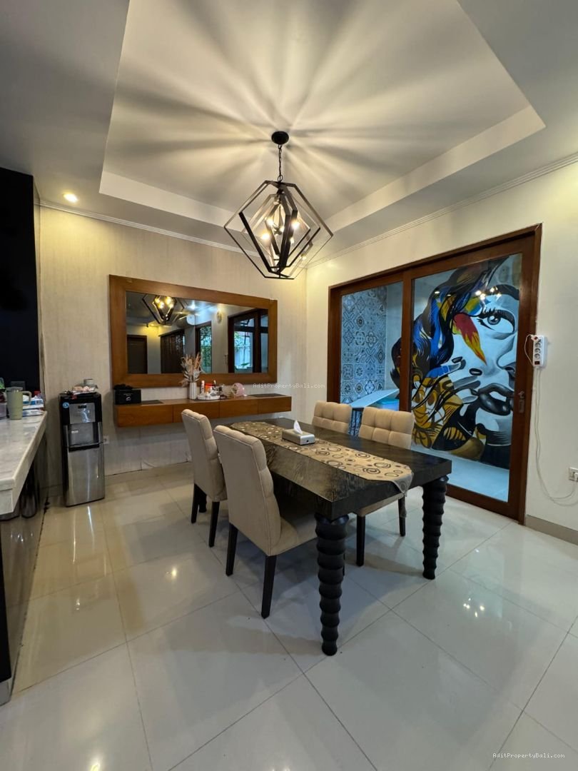 Rumah tukad batanghari renon