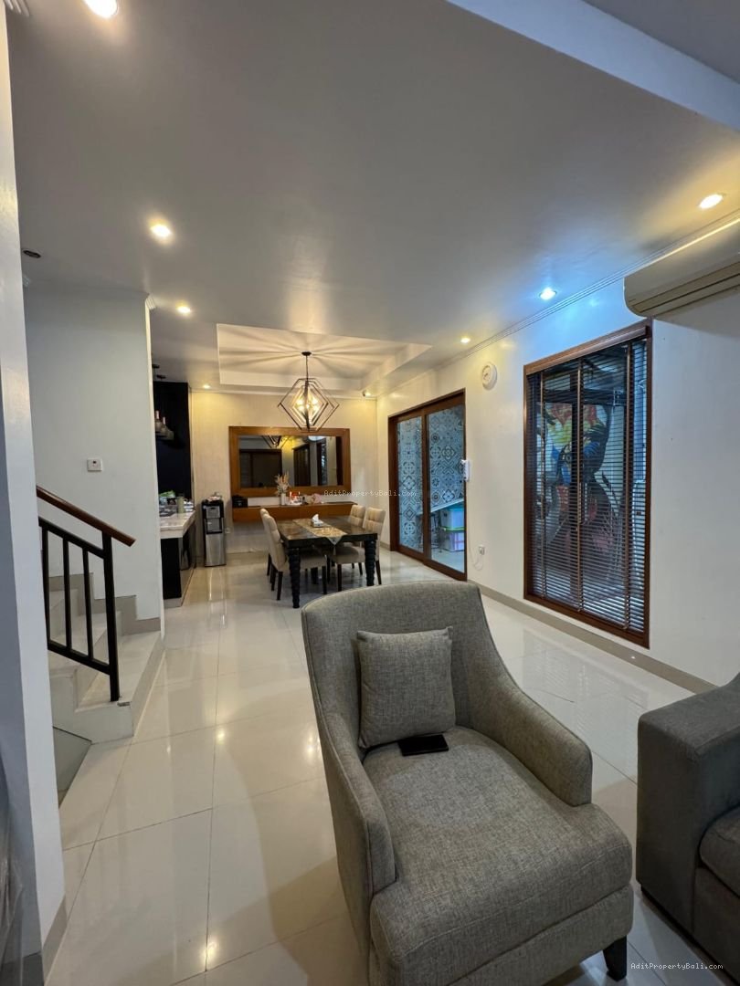 Rumah tukad batanghari renon