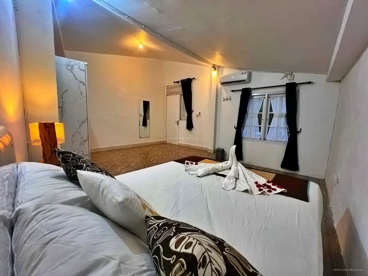 Villa Bidadari Seminyak Bali