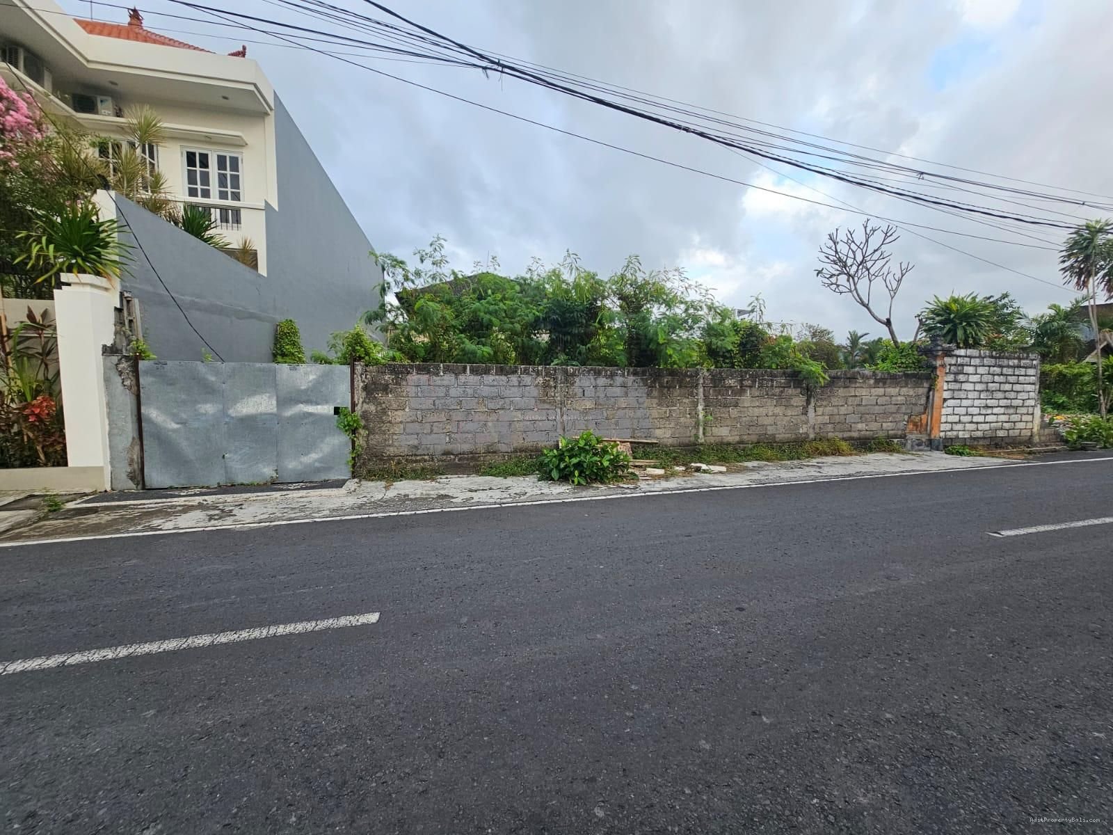 Tanah langka persada kerobokan bali