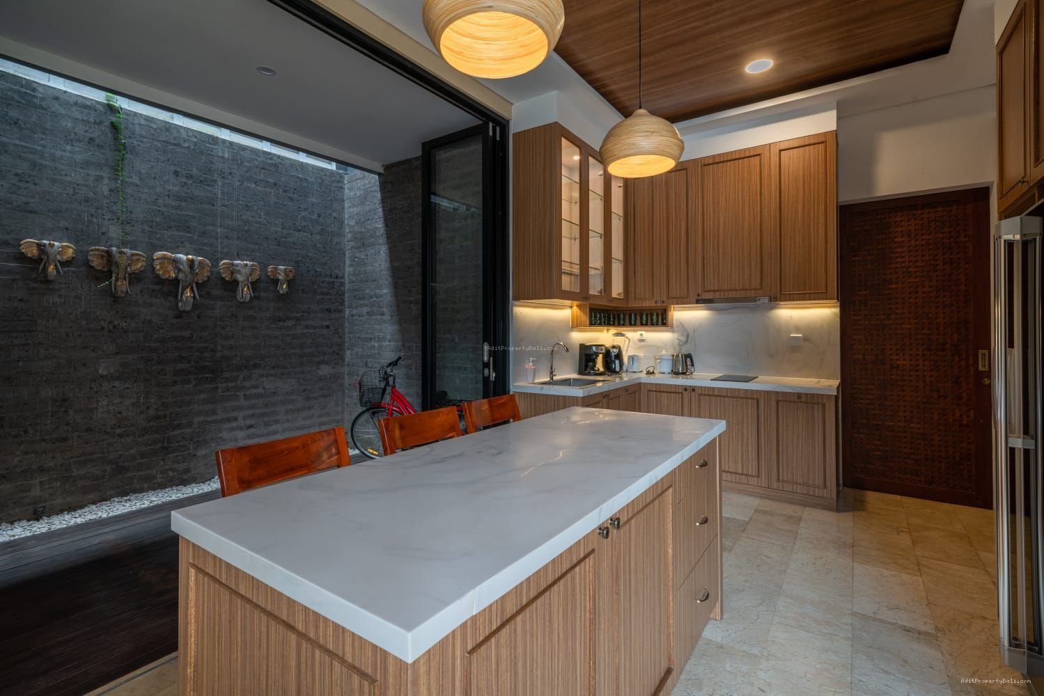 Villa modern semer kerobokan bali