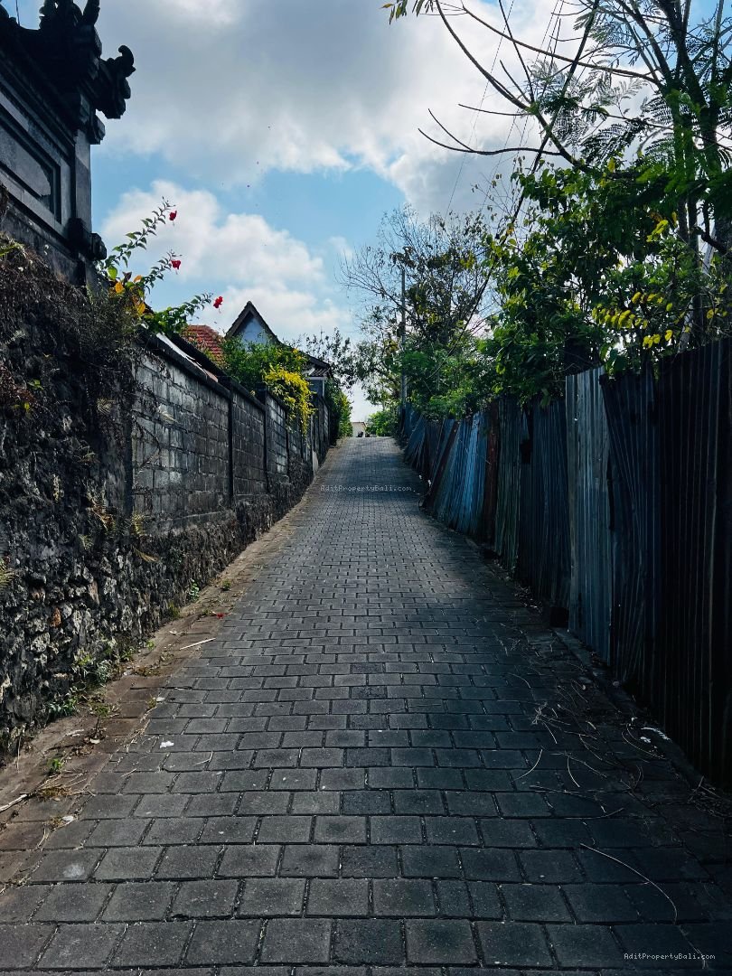 Tanah pura masuka jimbaran bali