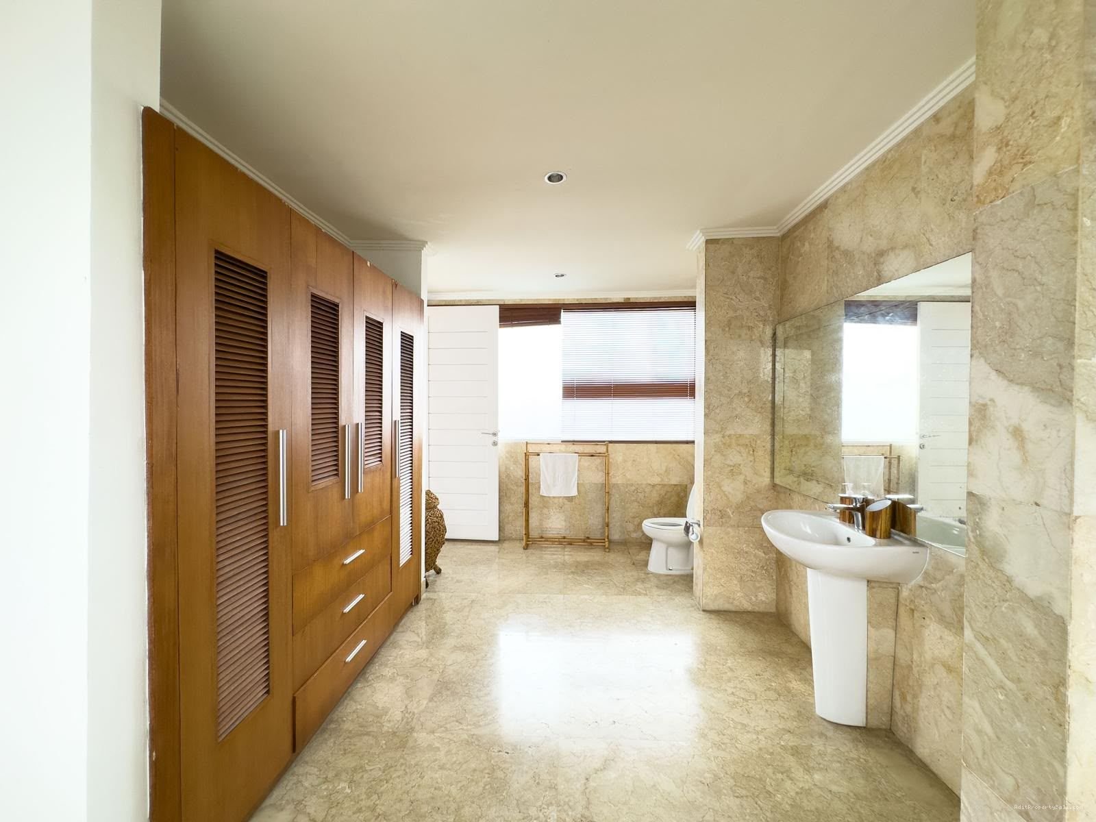 Villa murah kayu tulang canggu