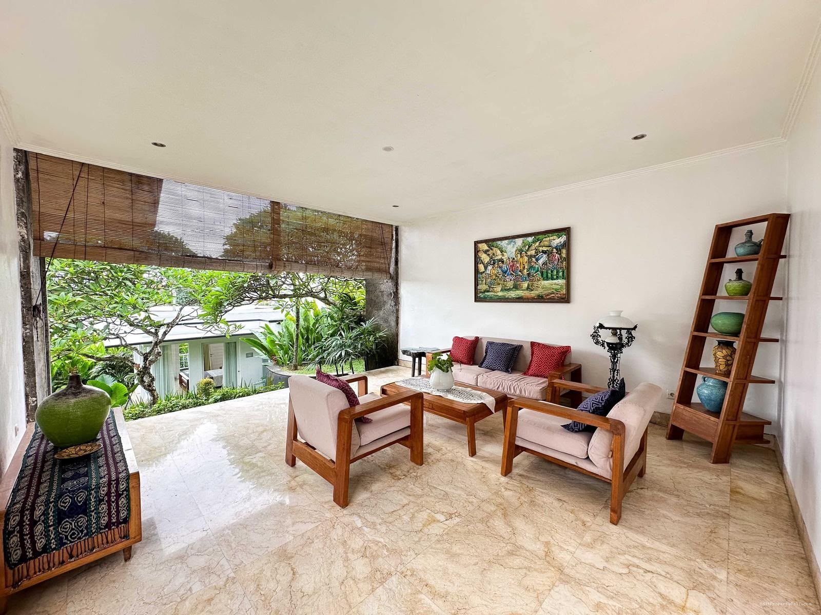 Villa murah kayu tulang canggu
