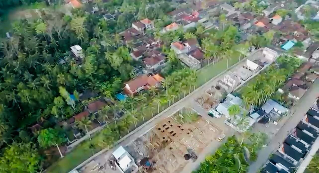 Tanah kedewatan ubud